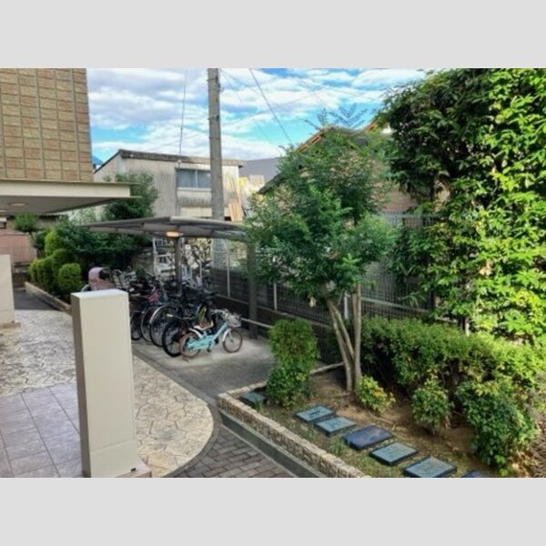 現地周辺 (洋室からの眺め)