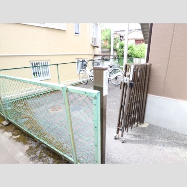 エントランス (エントランス)