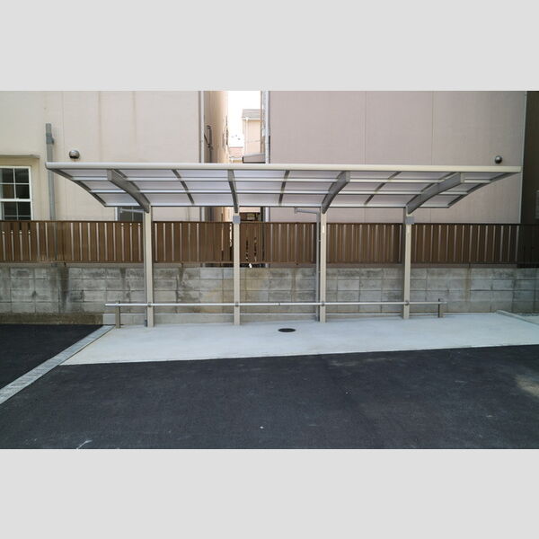 現地周辺 (駐輪場)