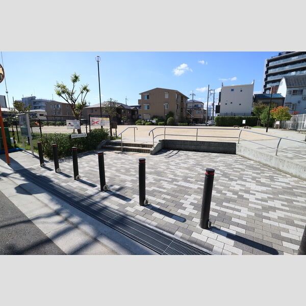現地周辺 (城西町たんぽぽ公園)