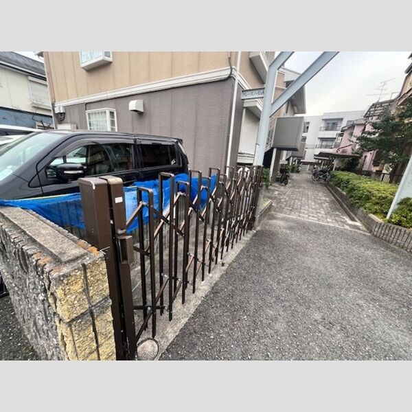 現地周辺 (ゴミ置き場)