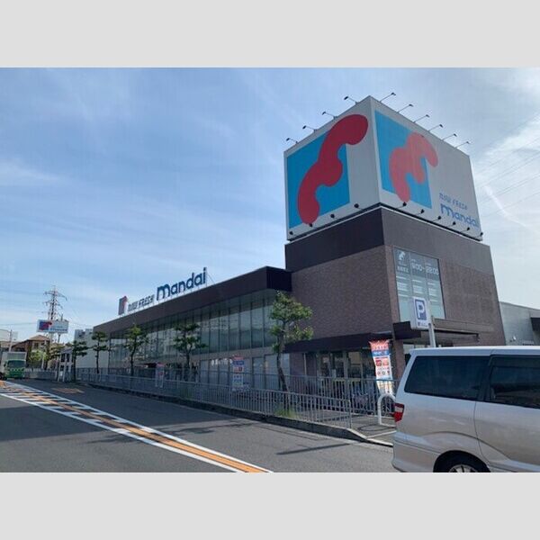 現地周辺 (マンダイ長尾西店 451m)