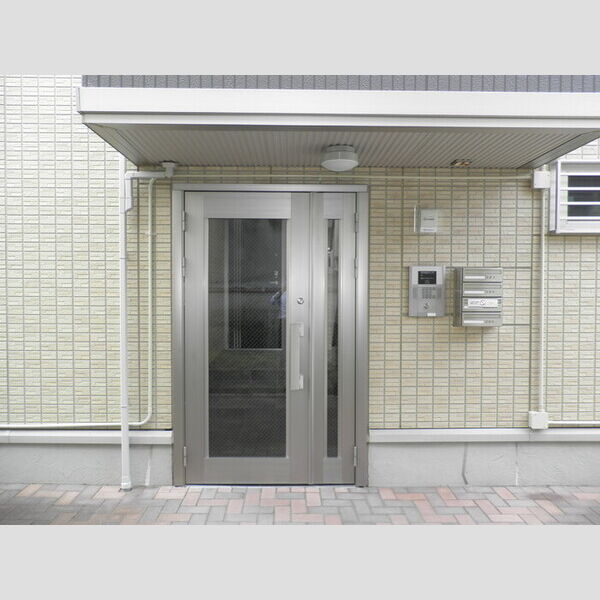 エントランス (エントランス)