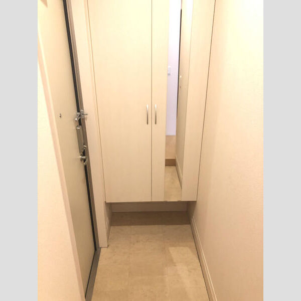玄関 (玄関)