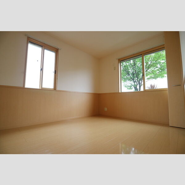 その他 (洋室　北側)