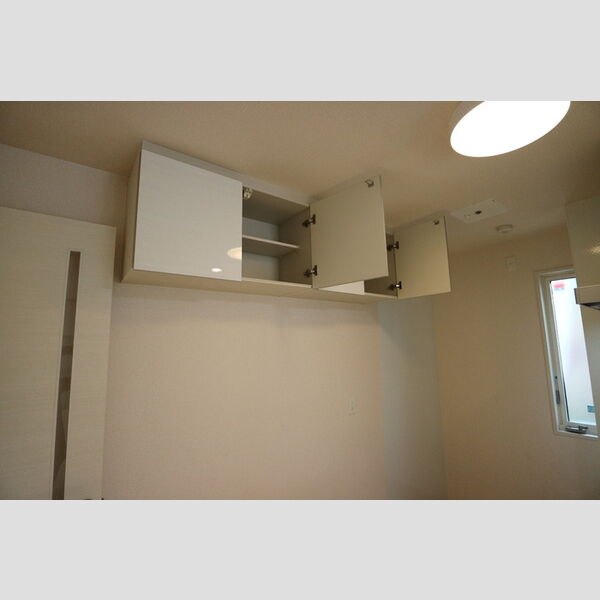 キッチン (戸棚)