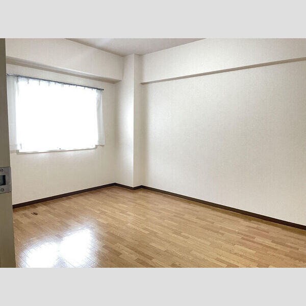 その他 (洋室)