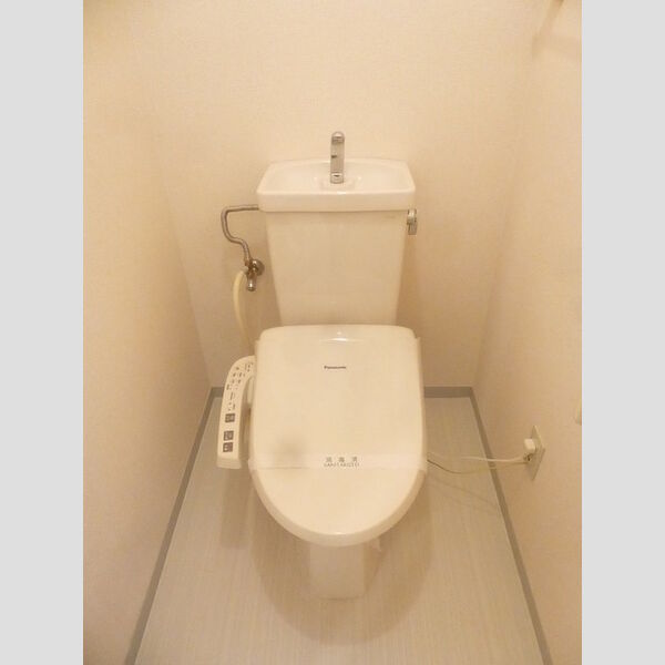 トイレ (温水洗浄暖房便座)