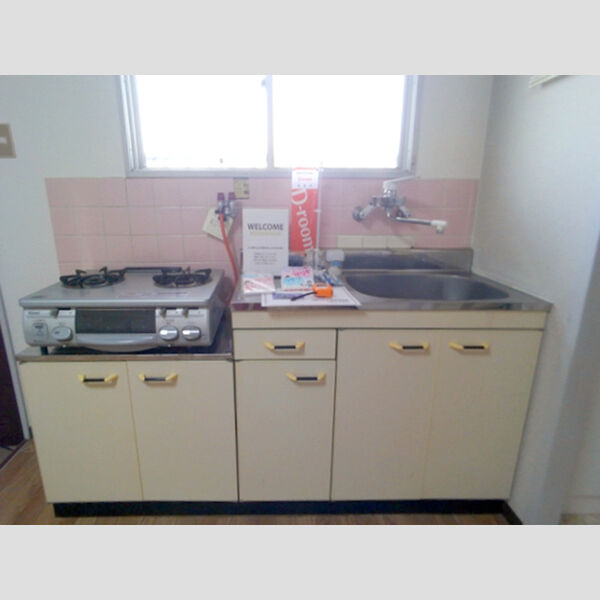 キッチン (システムキッチン　ガスコンロが付いてます)