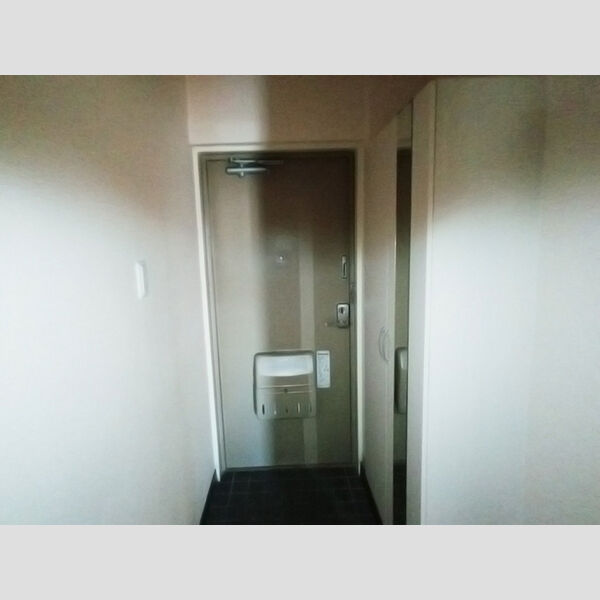玄関 (玄関)