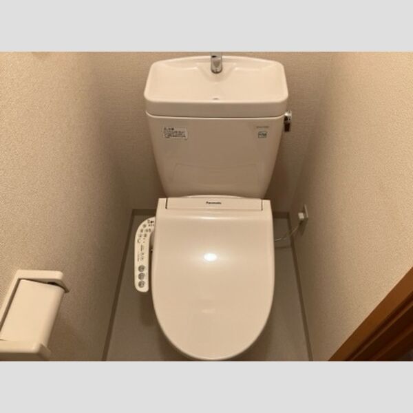 トイレ (温水洗浄暖房便座)