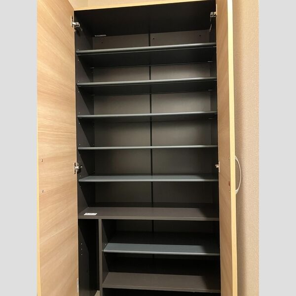 収納 (シューズクローク)