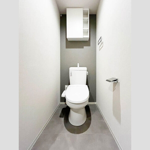 トイレ (トイレ)