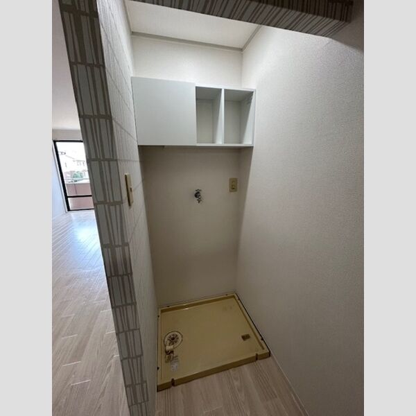 その他 (洗濯機置場)