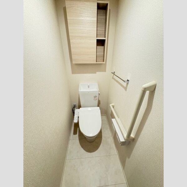 トイレ (温水洗浄便座)