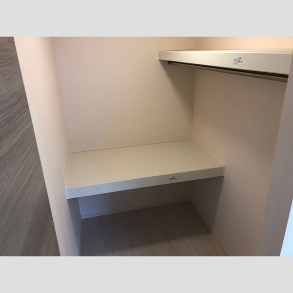 収納 (ウォークインクローゼット)