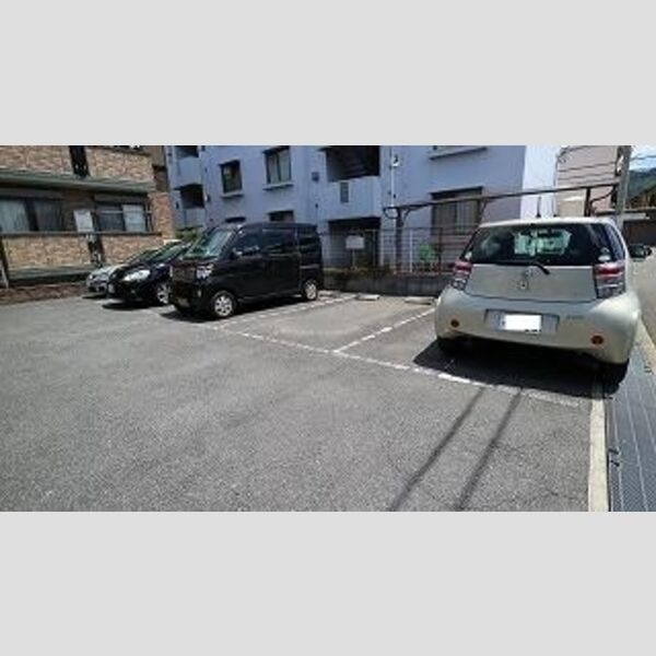 駐車場 (駐車場)