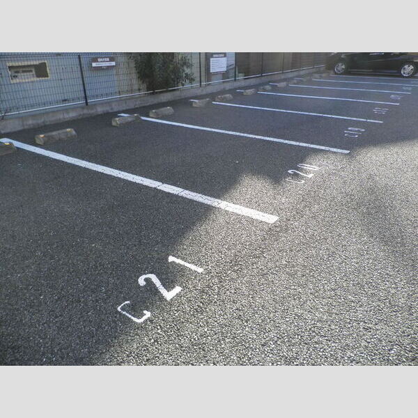 駐車場 (駐車場)
