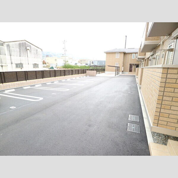 駐車場 (駐車場)