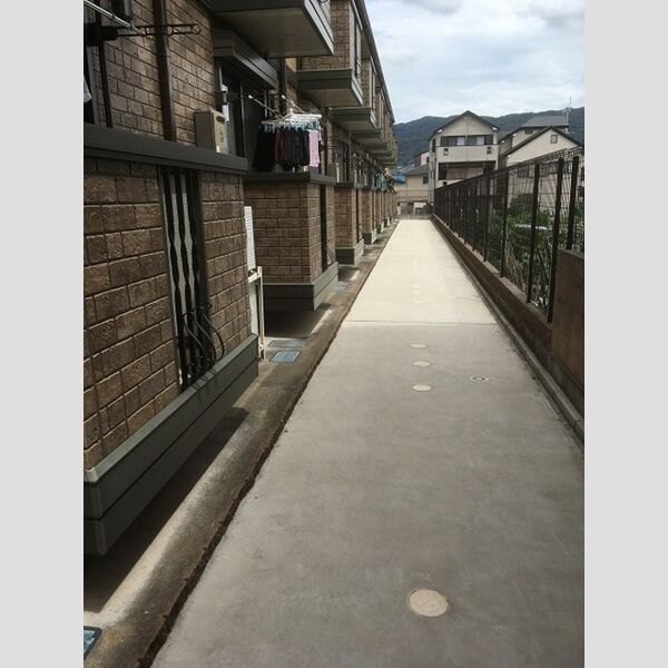 現地周辺 (物件前通路)