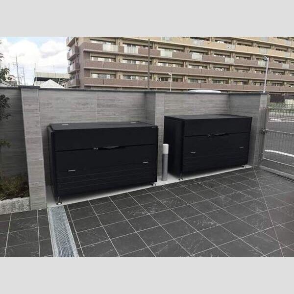 現地周辺 (ゴミ置場)