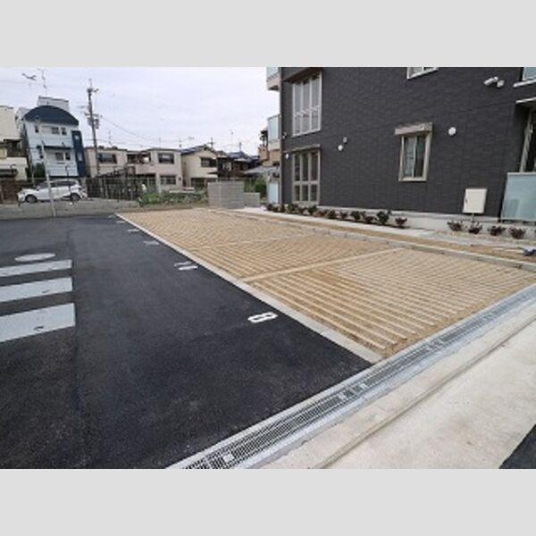 駐車場 (駐車場)