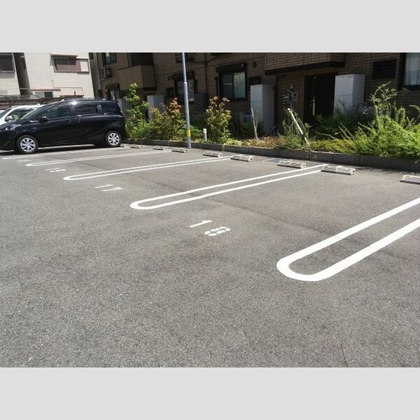 駐車場 (駐車場)