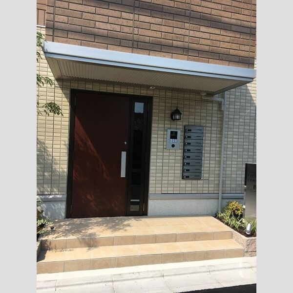 エントランス (エントランス)