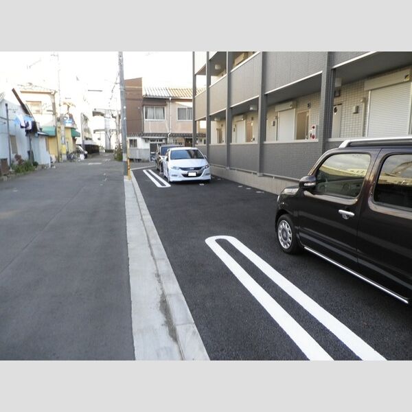 駐車場 (駐車場)