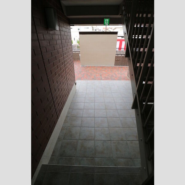 現地周辺 (ロビー)