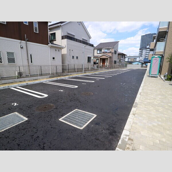 駐車場 (駐車場)