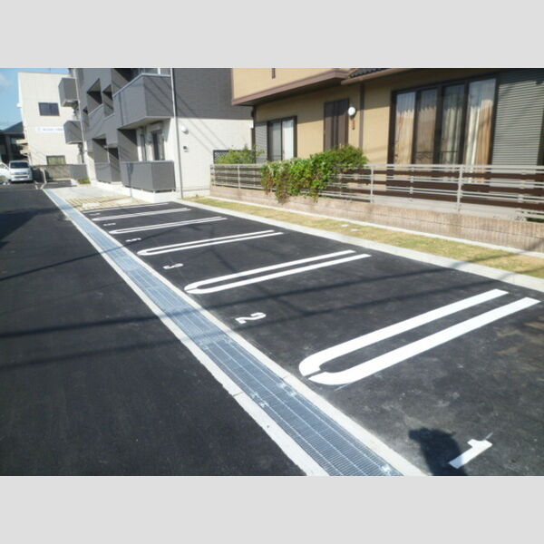 駐車場 (駐車場)