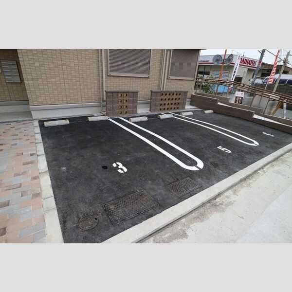 駐車場 (駐車場)