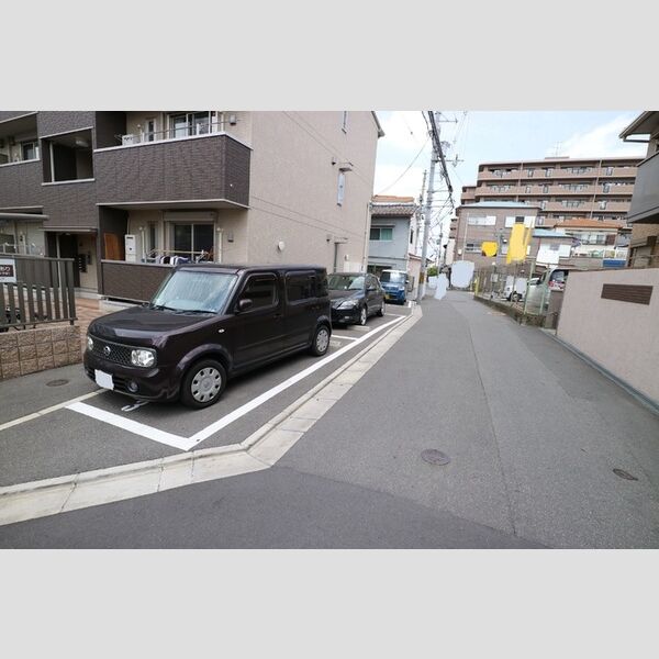 駐車場 (駐車場)