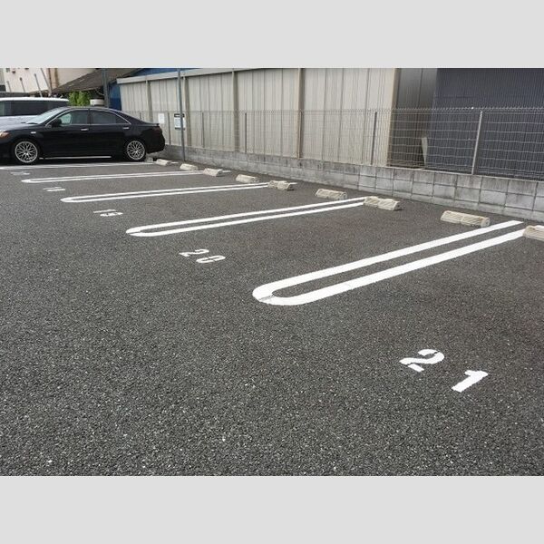 駐車場 (駐車場)