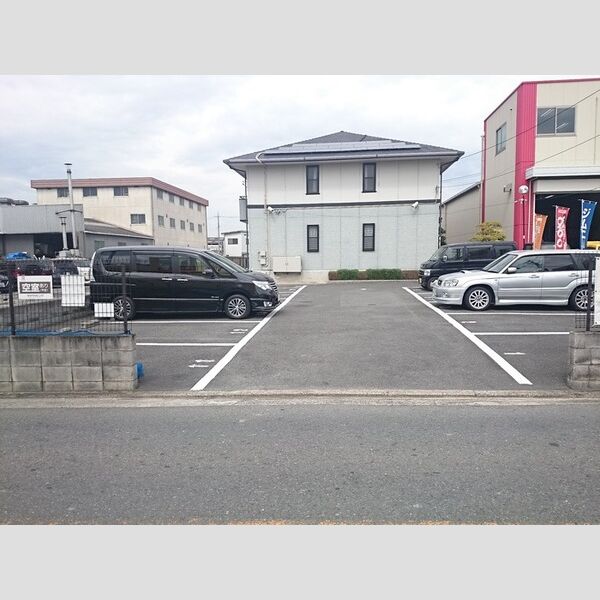 駐車場 (駐車場)