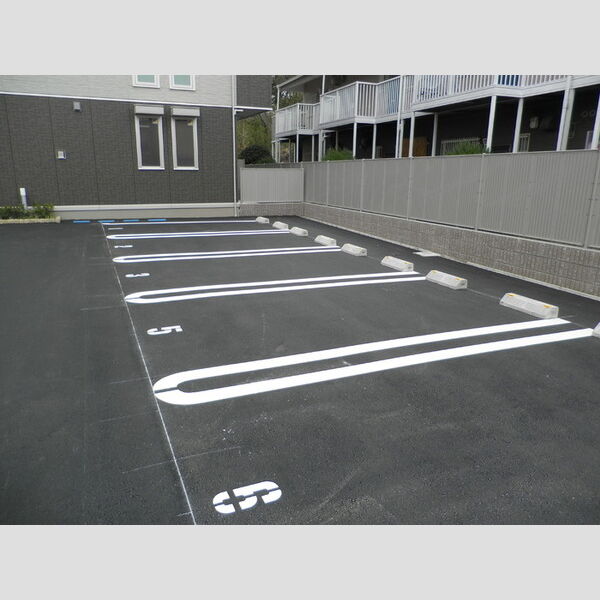 駐車場 (駐車場)