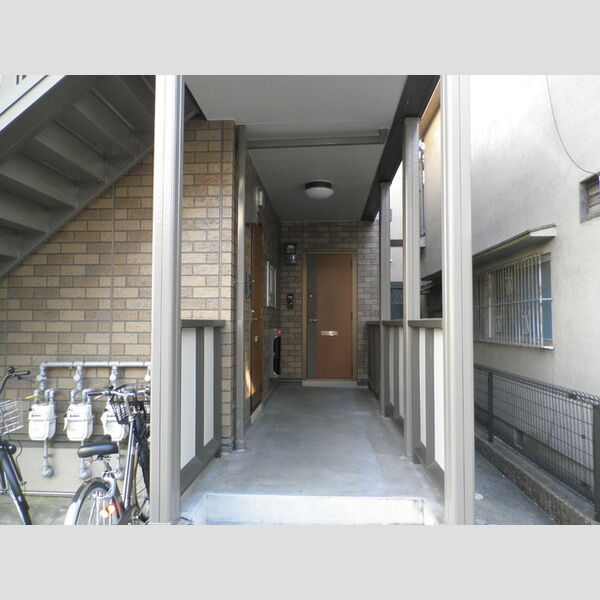 エントランス (エントランス)