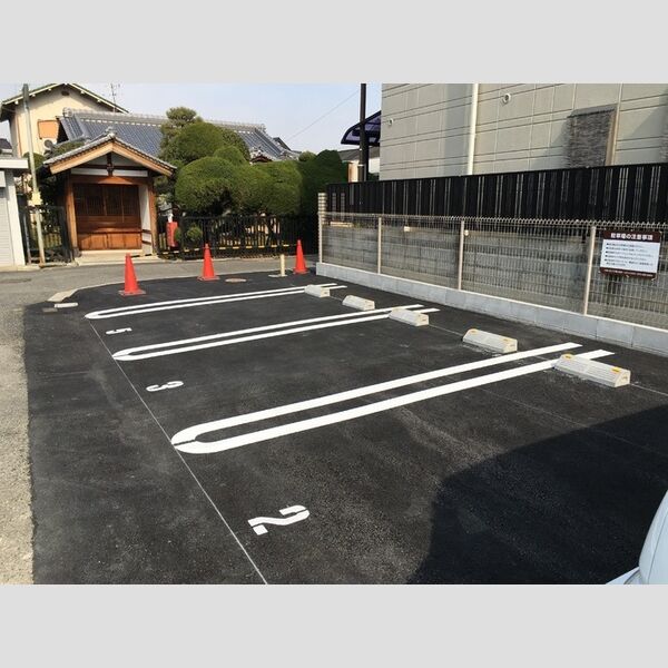 駐車場 (駐車場)