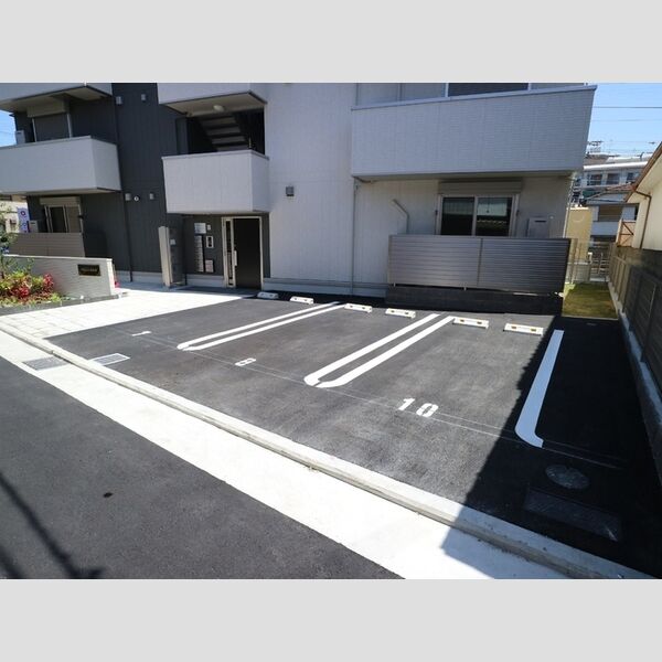 駐車場 (駐車場)