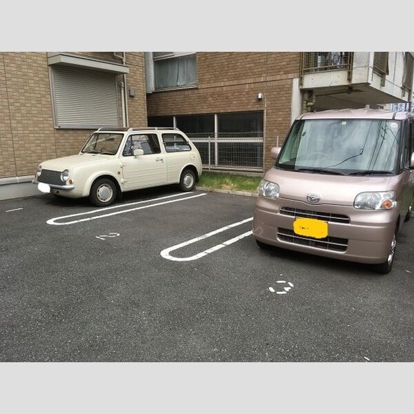 駐車場 (駐車場)