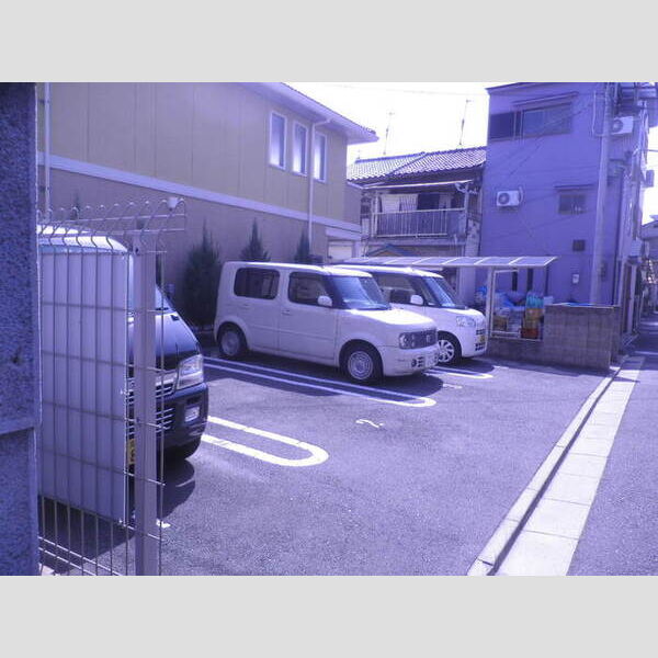 駐車場 (駐車場)