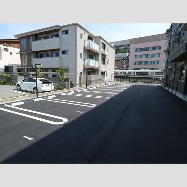 駐車場 (駐車場)