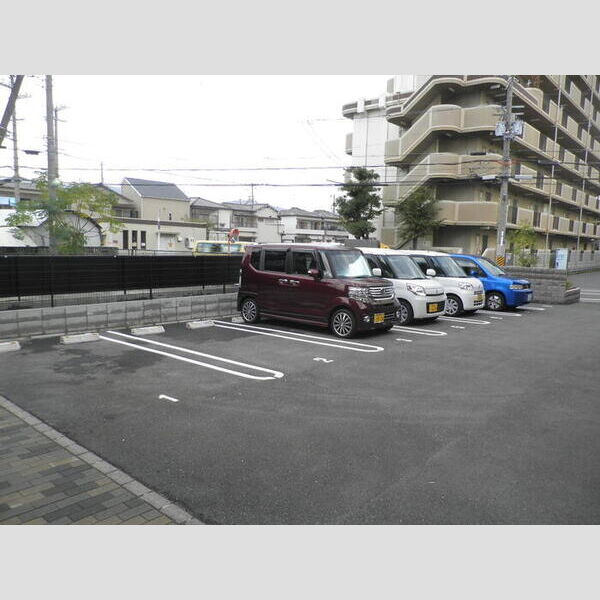 駐車場 (駐車場)