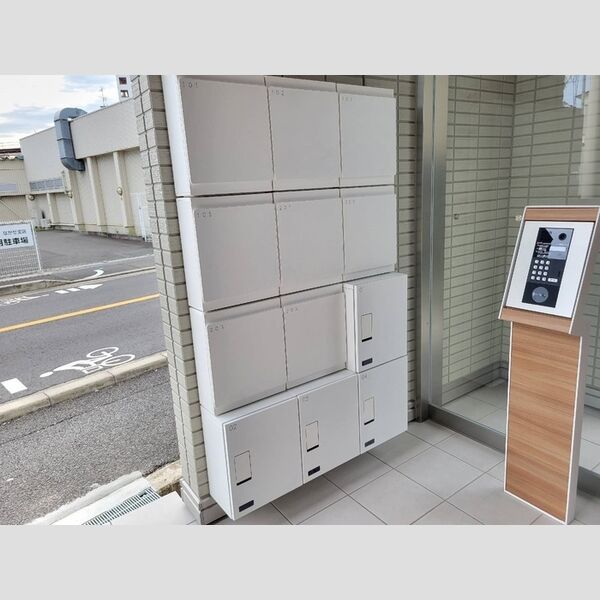 現地周辺 (オートロック)