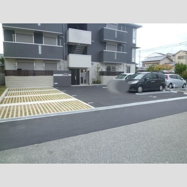 駐車場 (駐車場)