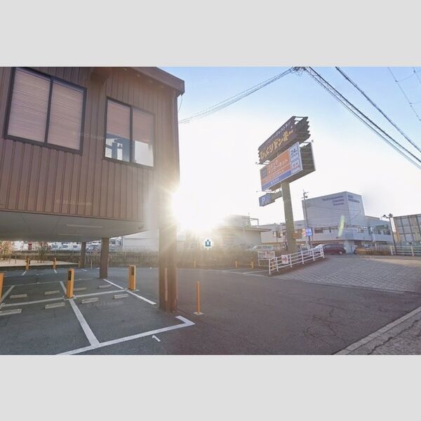 現地周辺 (びっくりドンキー外環八尾店(121m))
