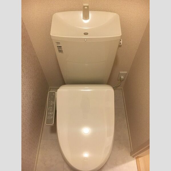 トイレ (温水洗浄暖房便座)