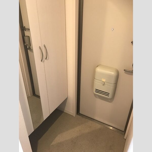 玄関 (玄関)