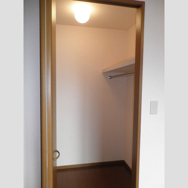 収納 (ウォークインクローゼット)